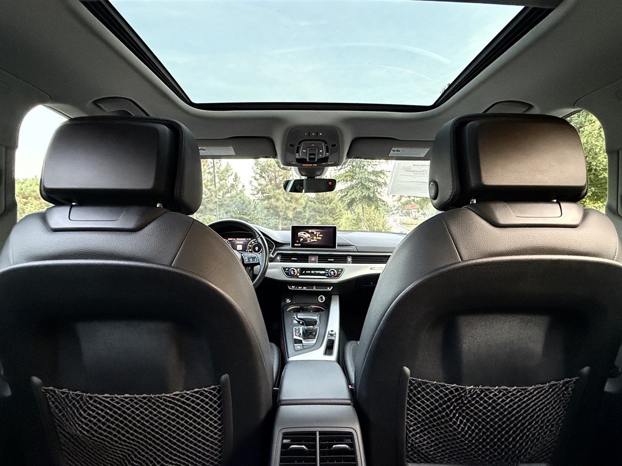 Audi A4  2017 Audi A4  2017