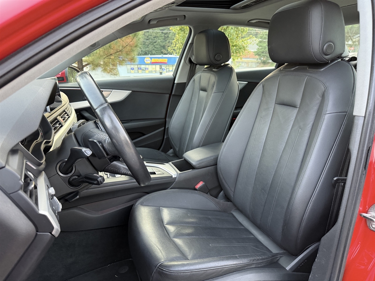 Audi A4  2017 Audi A4  2017