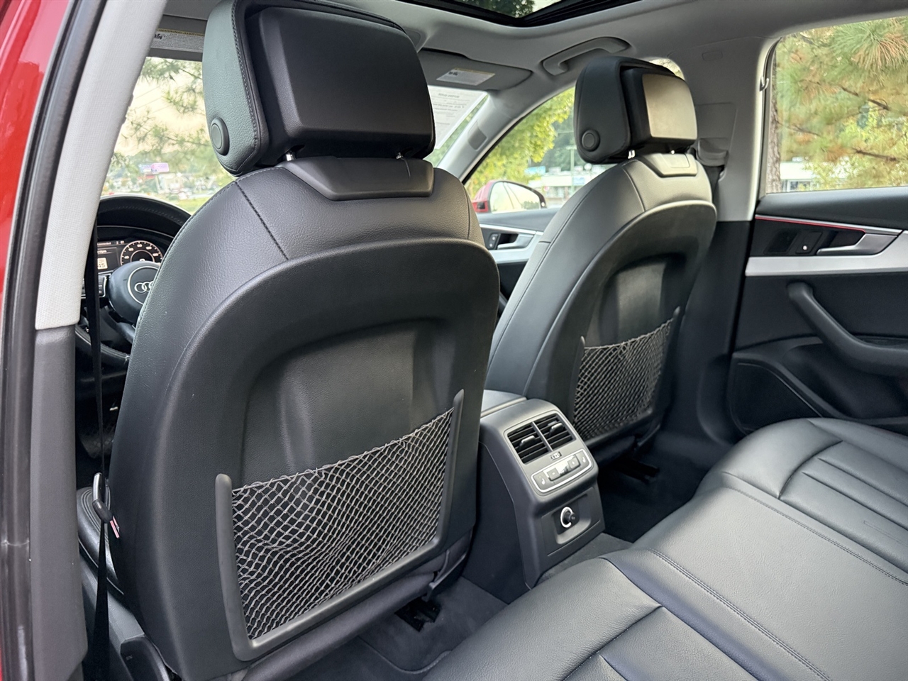 Audi A4  2017 Audi A4  2017