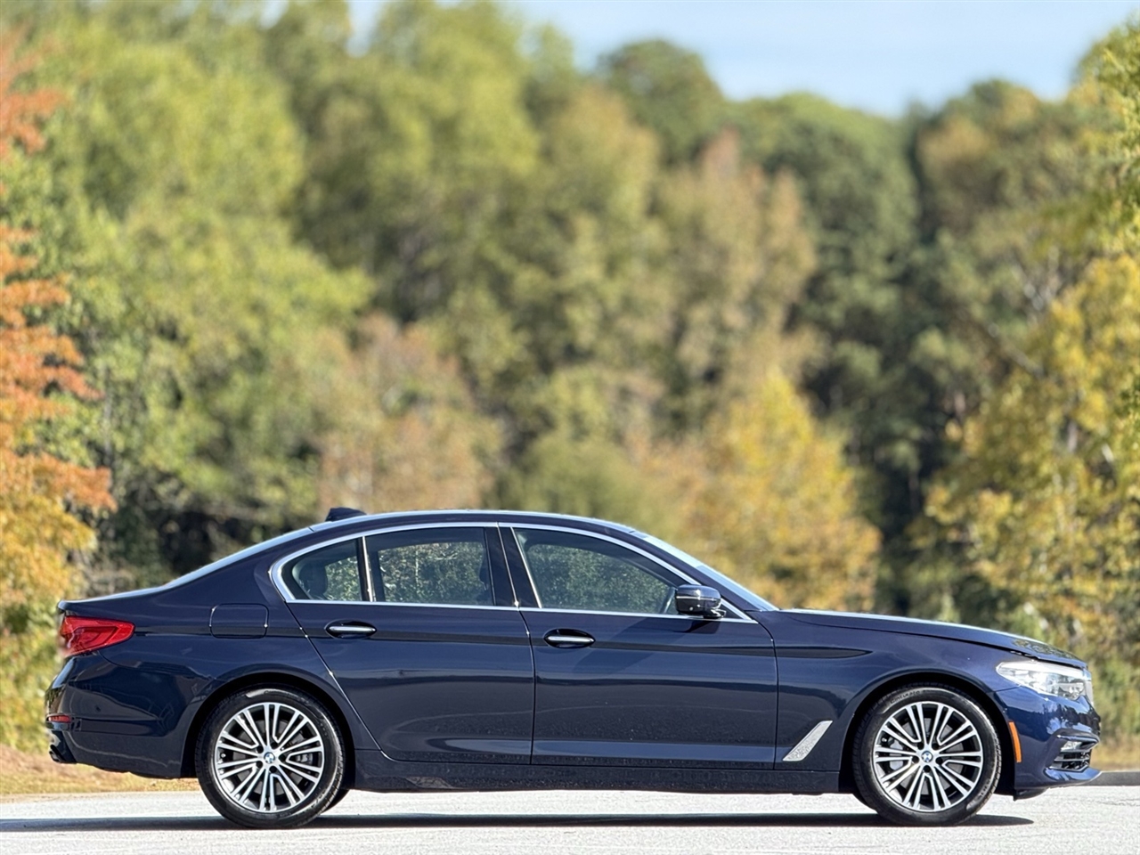 BMW 5 Series  2017 BMW 5 Series  2017