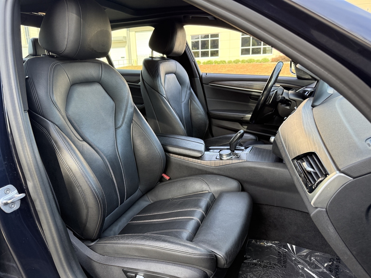 BMW 5 Series  2017 BMW 5 Series  2017