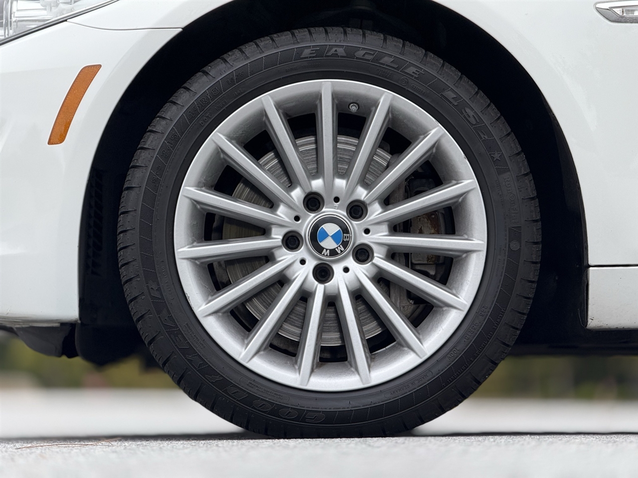 BMW 5 Series  2013 BMW 5 Series  2013