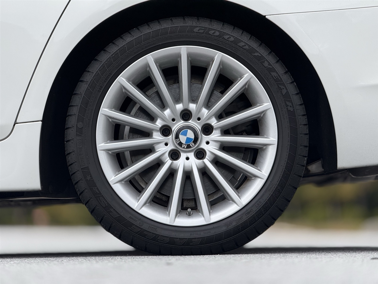 BMW 5 Series  2013 BMW 5 Series  2013