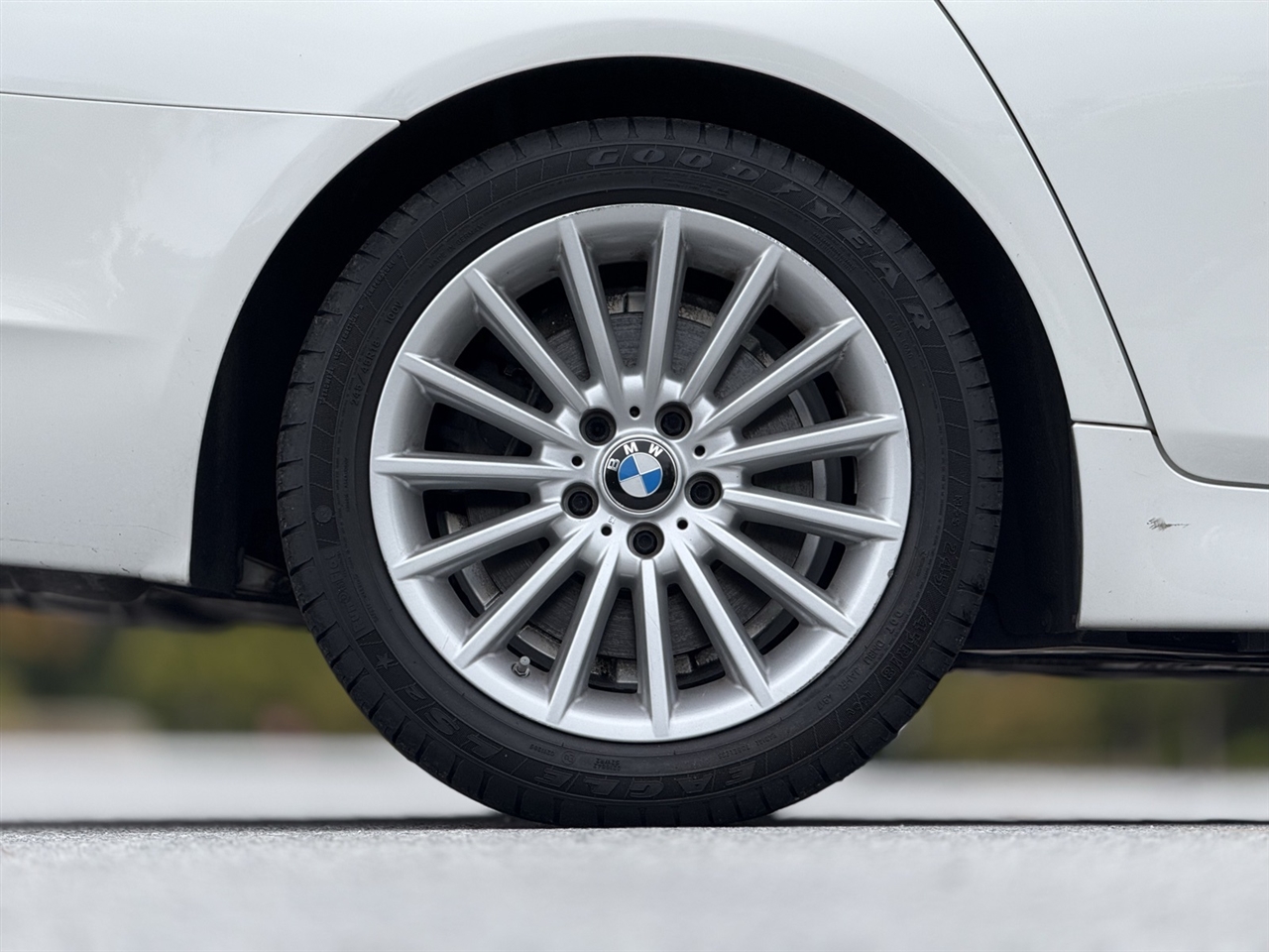 BMW 5 Series  2013 BMW 5 Series  2013