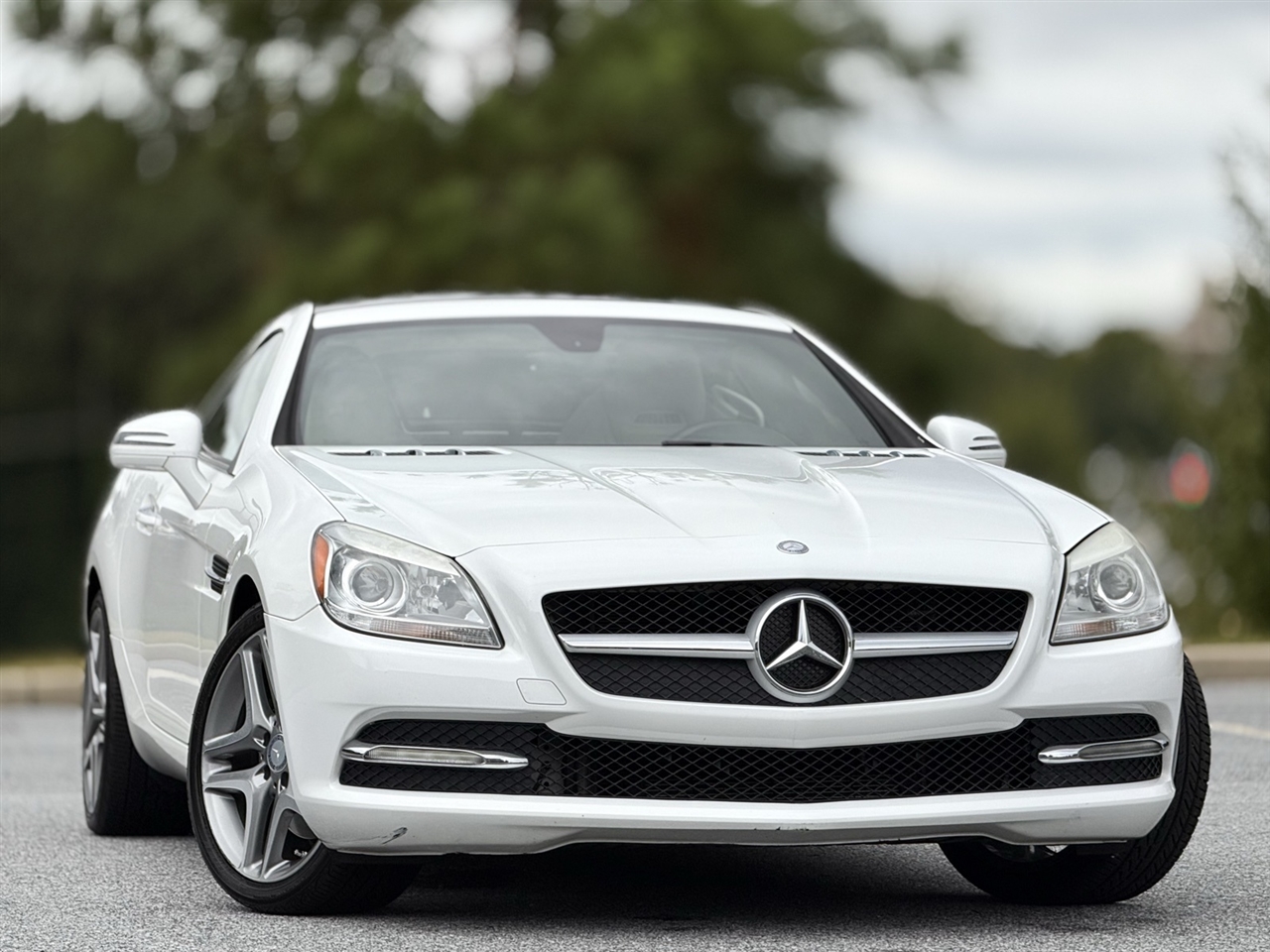2016 Mercedes Benz SLK 300 photo 3