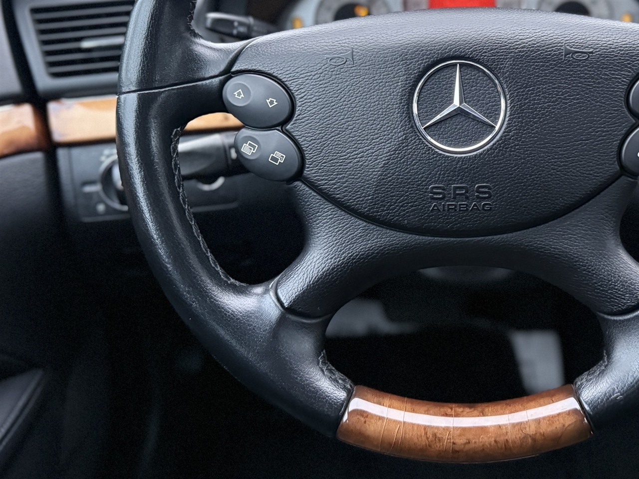 Mercedes-Benz E-Class  2008