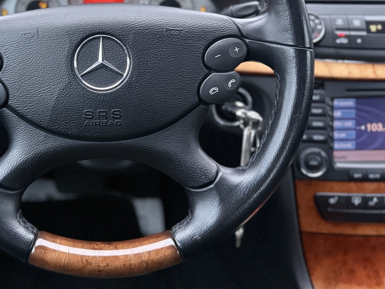 Mercedes-Benz E-Class  2008