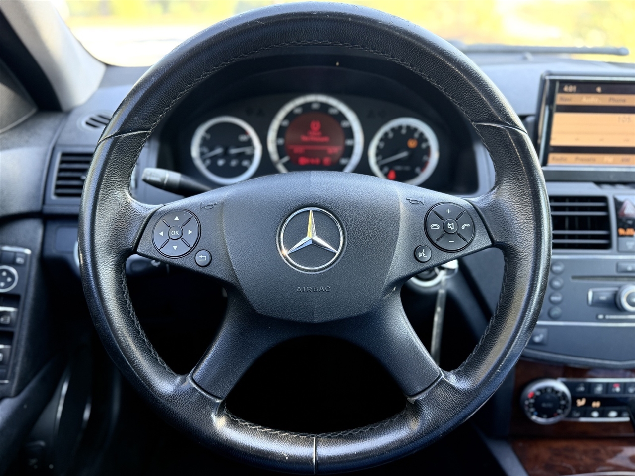 Mercedes-Benz C-Class  2009 Mercedes-Benz C-Class  2009