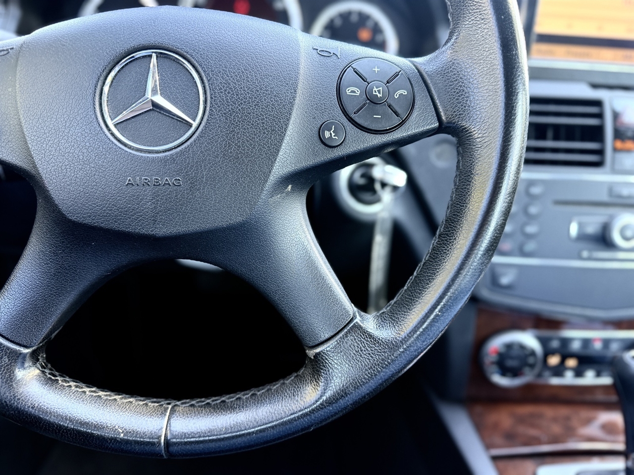 Mercedes-Benz C-Class  2009 Mercedes-Benz C-Class  2009