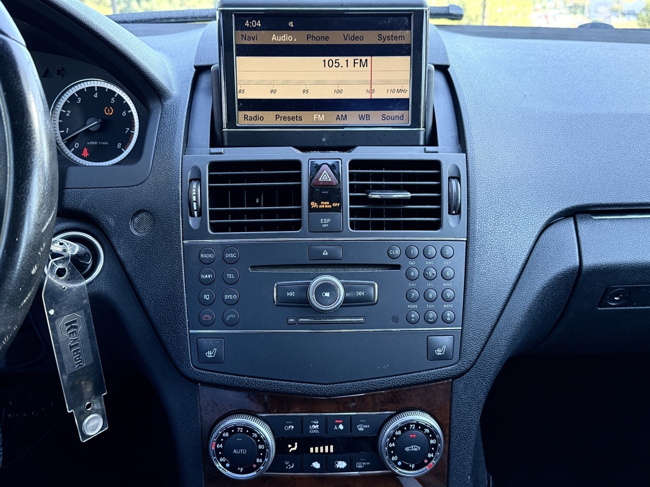 Mercedes-Benz C-Class  2009 Mercedes-Benz C-Class  2009