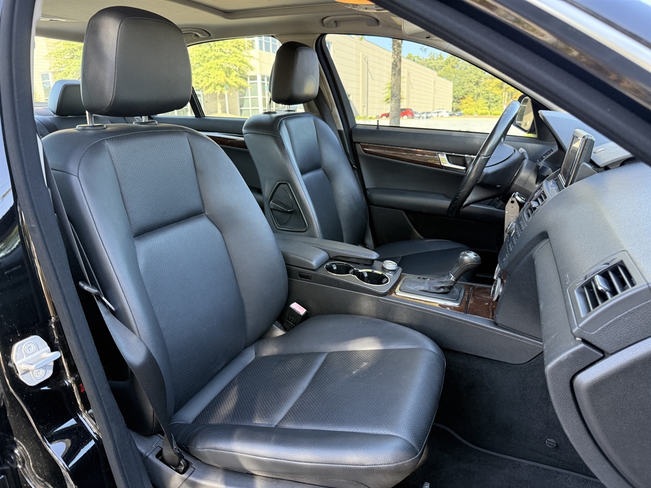 Mercedes-Benz C-Class  2009 Mercedes-Benz C-Class  2009