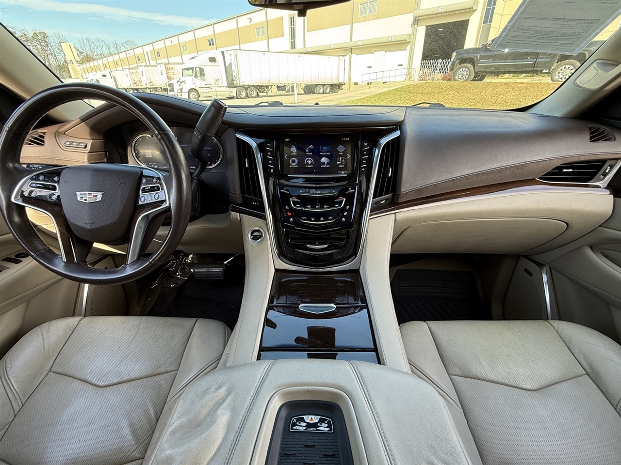 Cadillac Escalade  2017