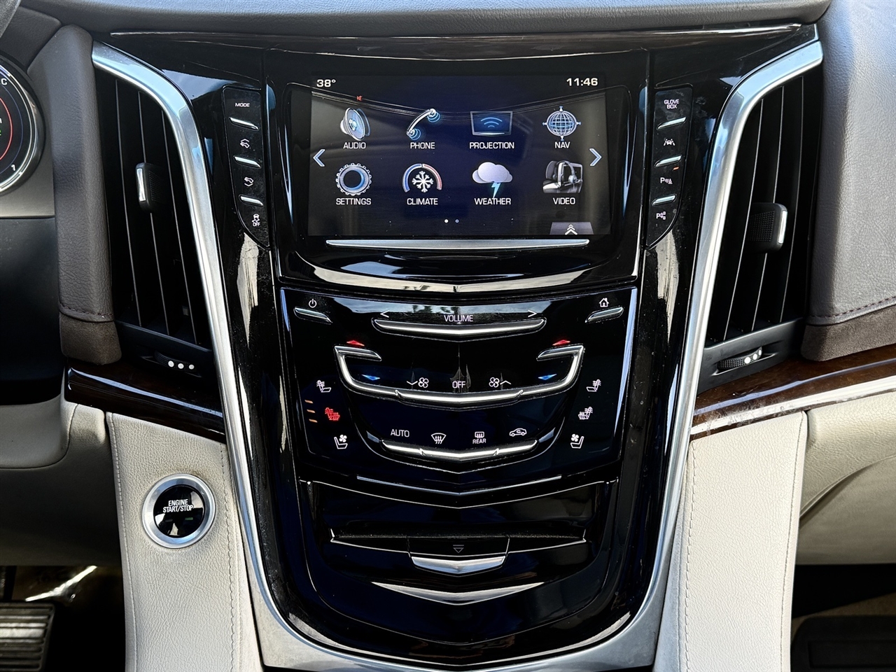 Cadillac Escalade  2017