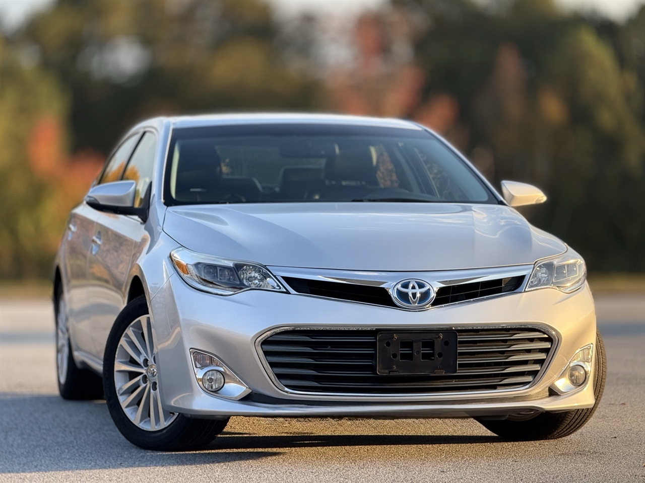 2013 Toyota Avalon Hybrid photo 3