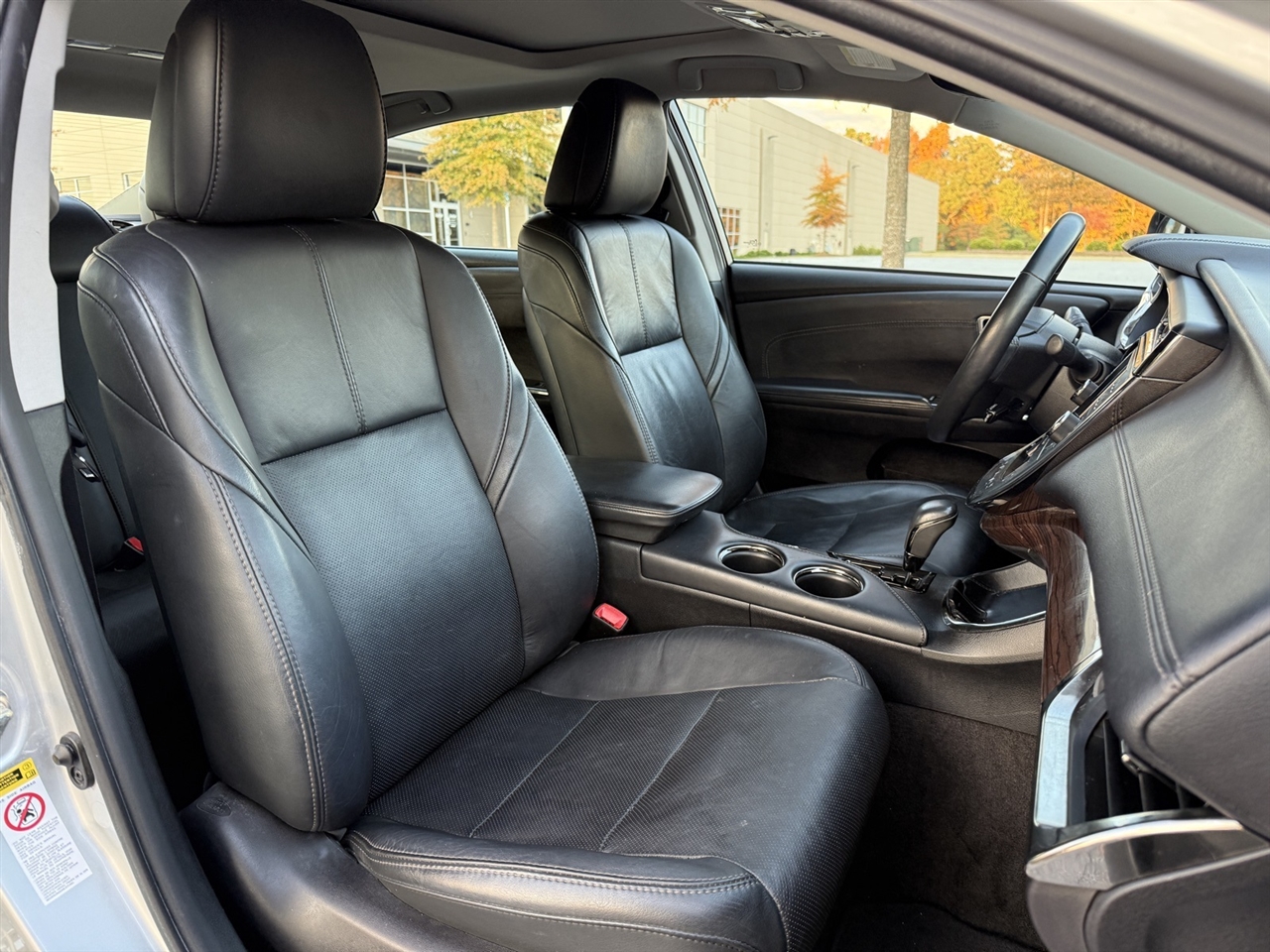 Toyota Avalon Hybrid  2013