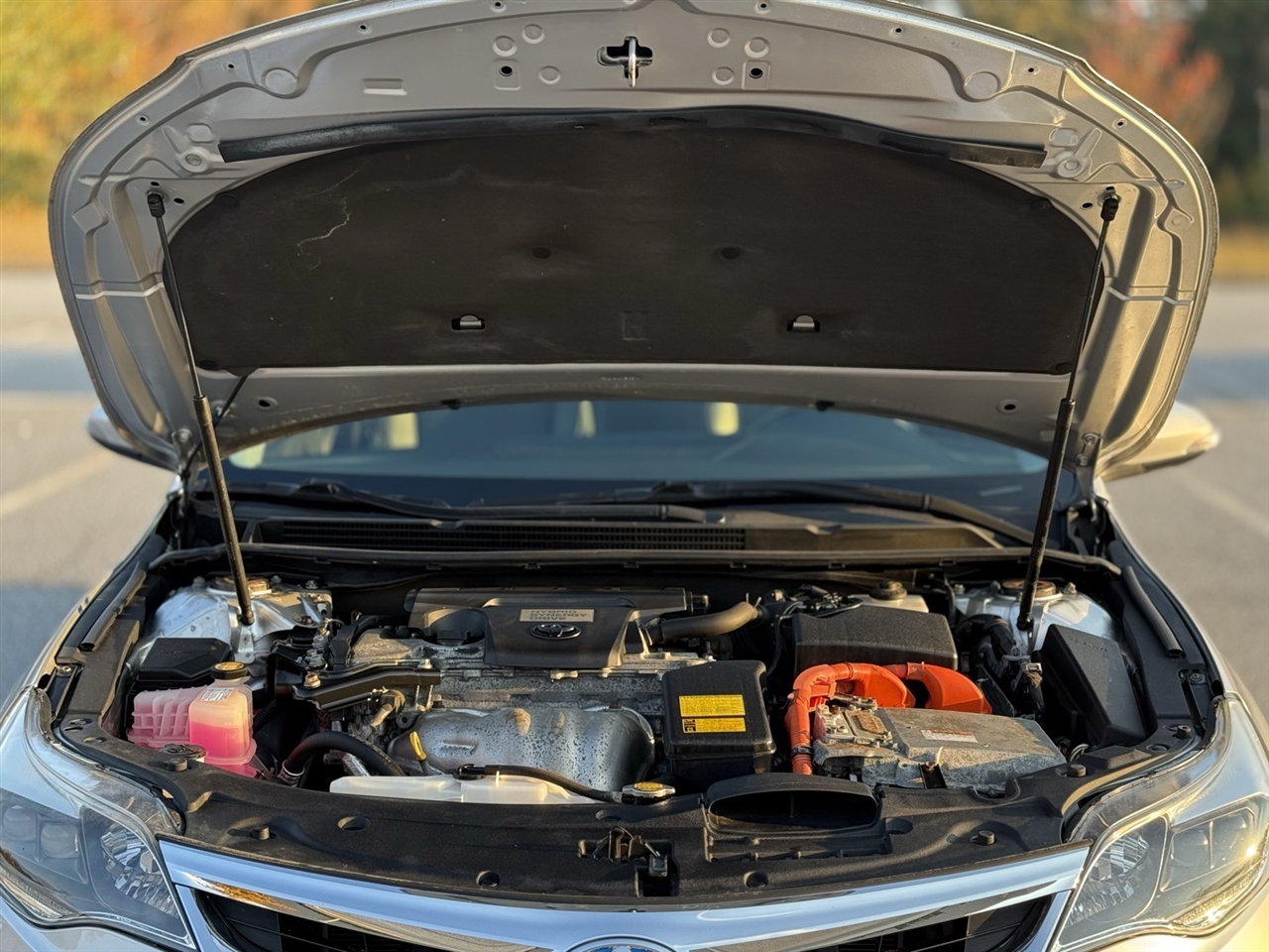 Toyota Avalon Hybrid  2013