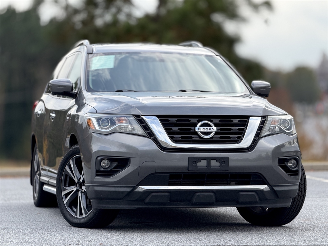 2018 Nissan Pathfinder Platinum photo 3