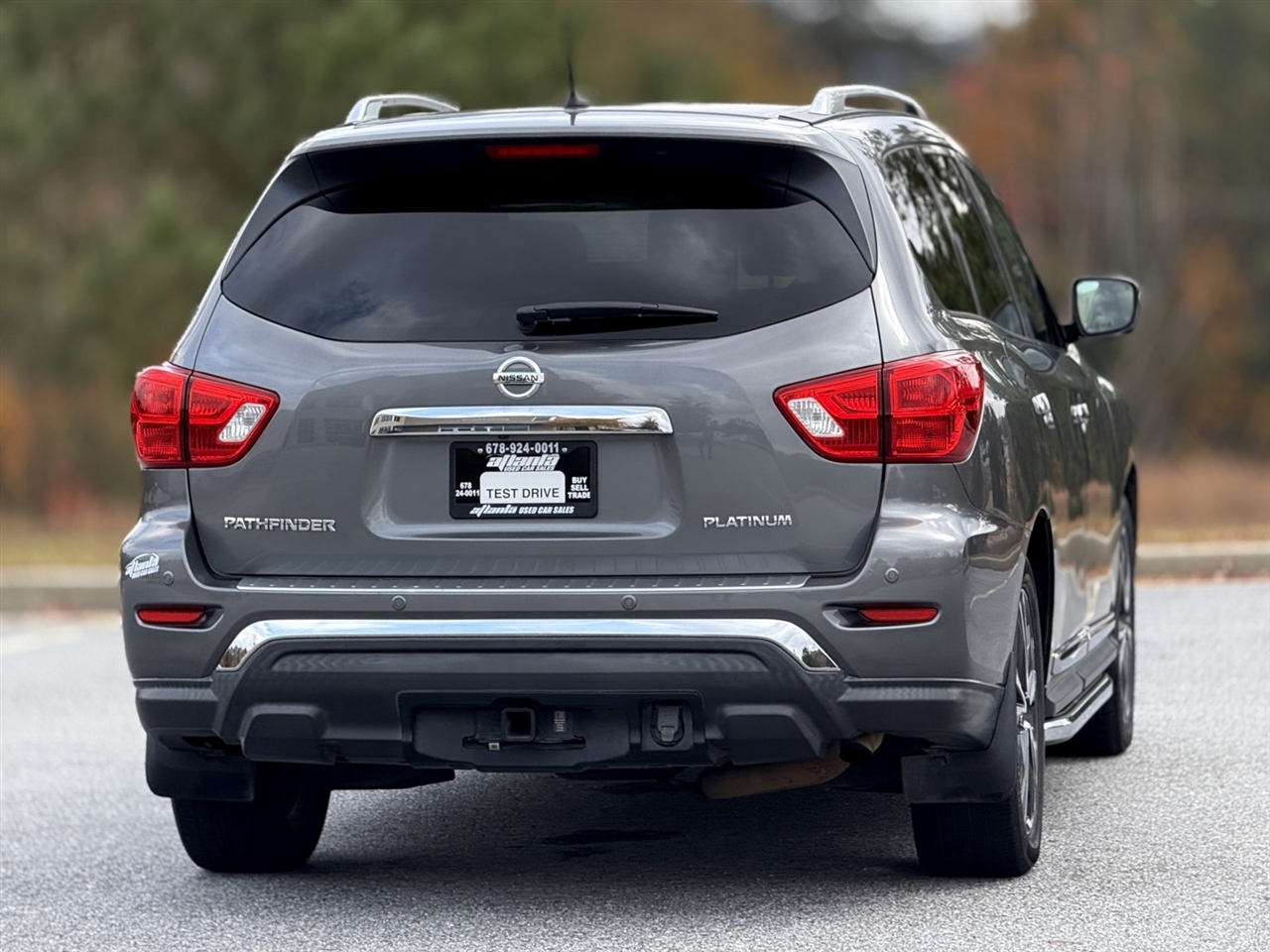 2018 Nissan Pathfinder Platinum photo 4