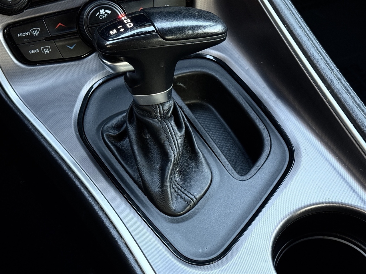 Dodge Challenger  2020