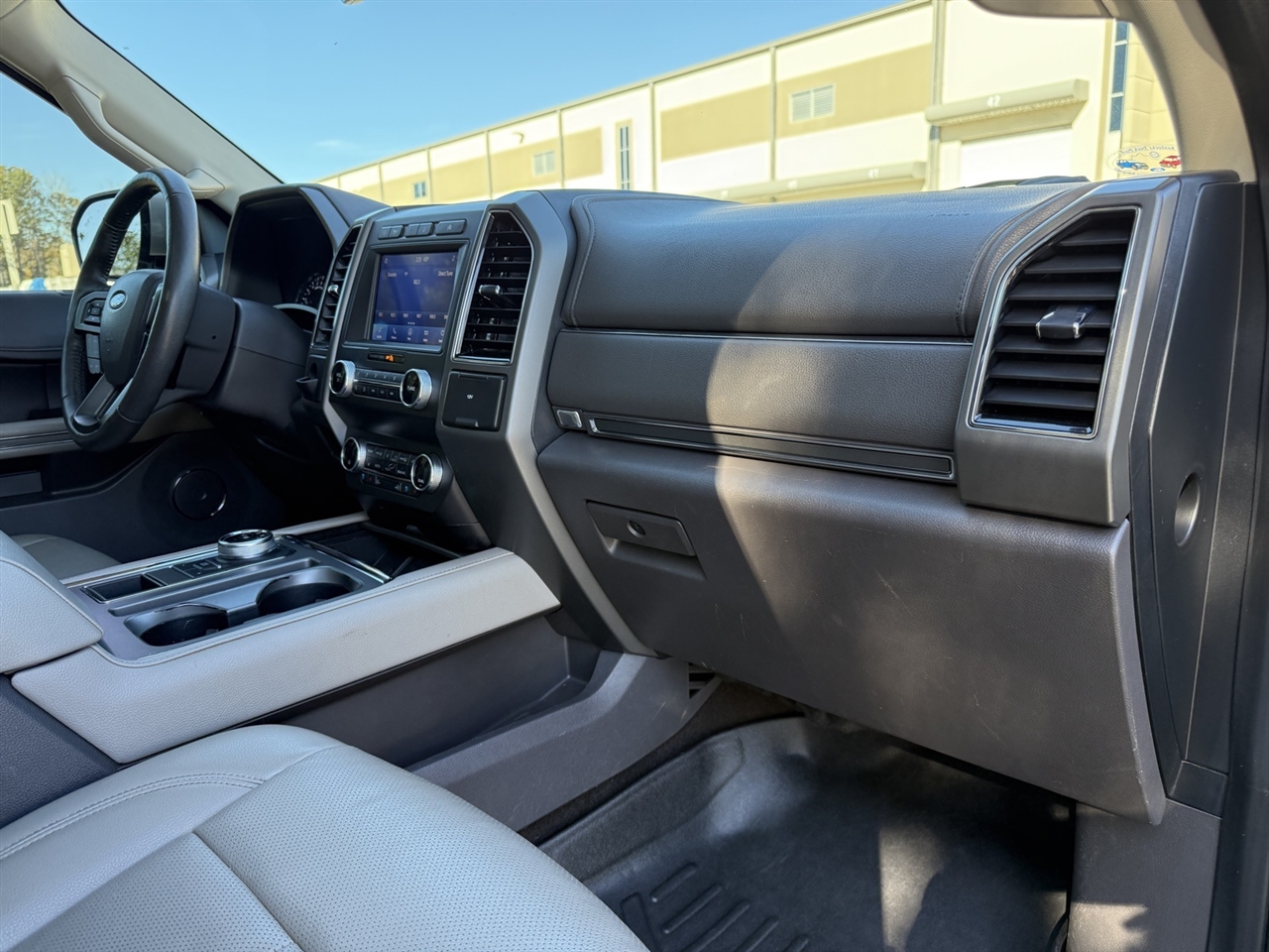 Ford Expedition  2020