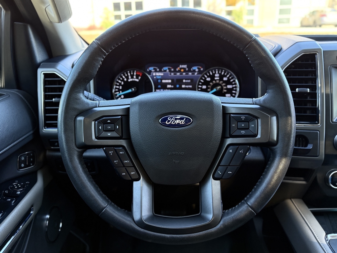 Ford Expedition  2020