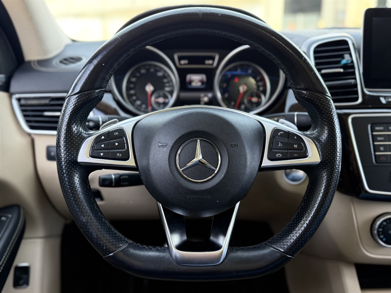 Mercedes-Benz GLE  2017