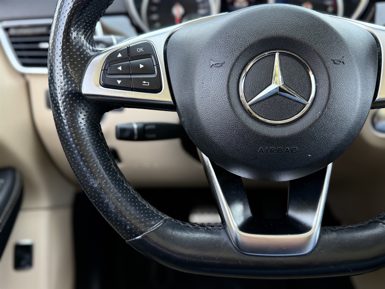 Mercedes-Benz GLE  2017