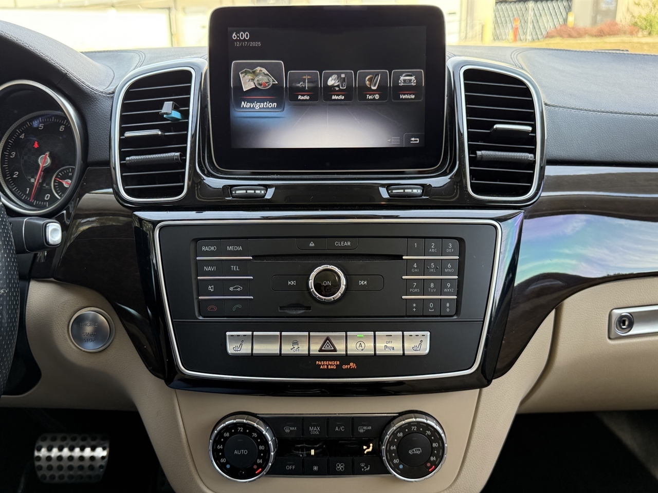 Mercedes-Benz GLE  2017