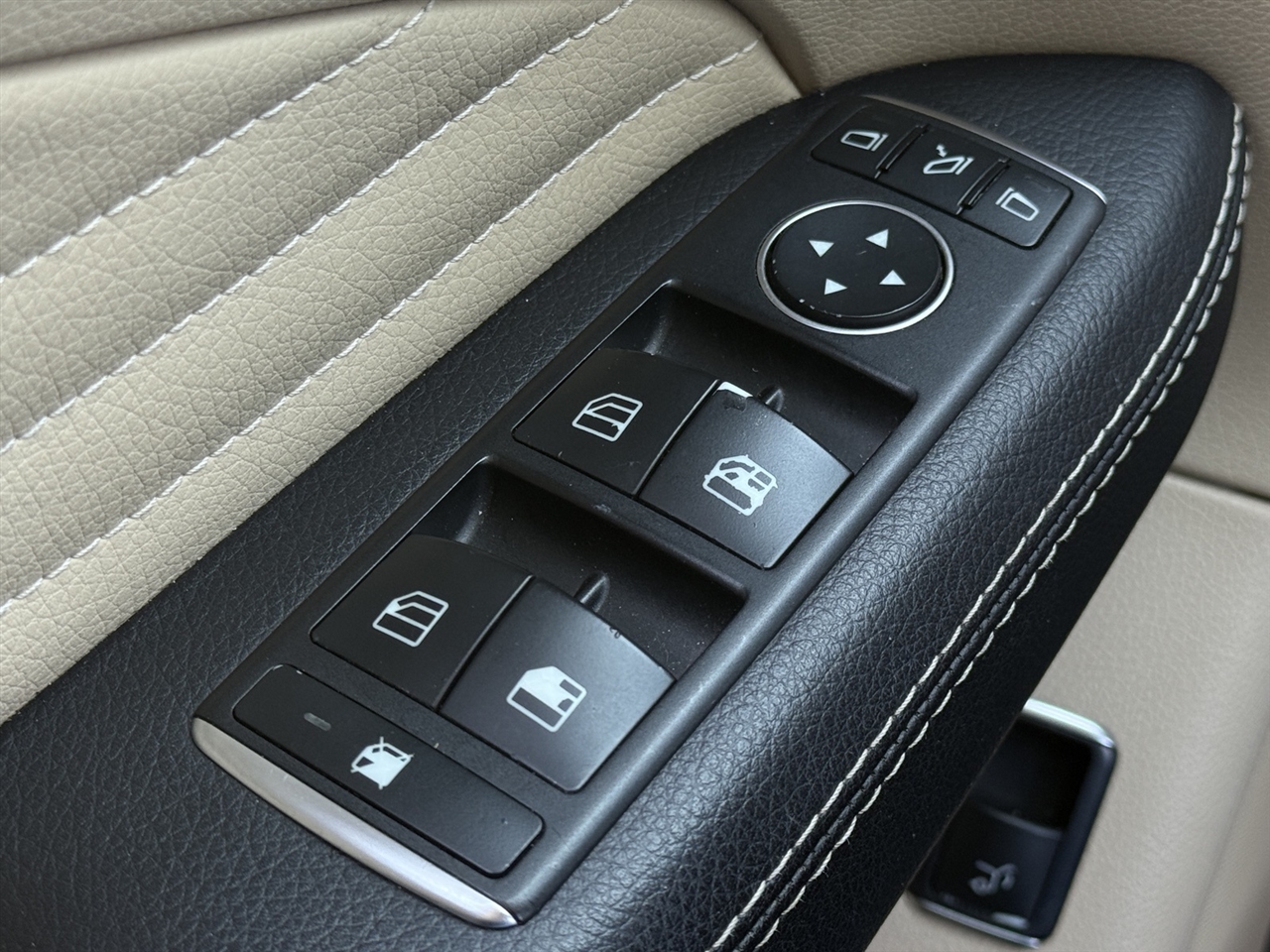 Mercedes-Benz GLE  2017