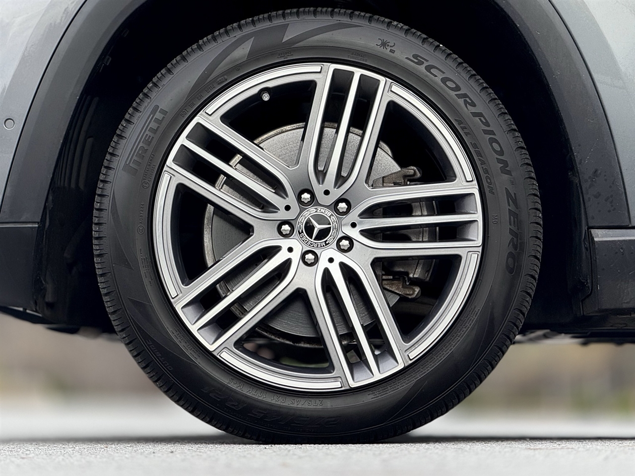 Mercedes-Benz GLS  2022