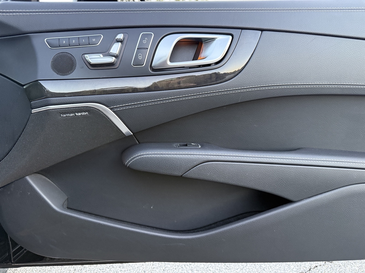 Mercedes-Benz SL  2016