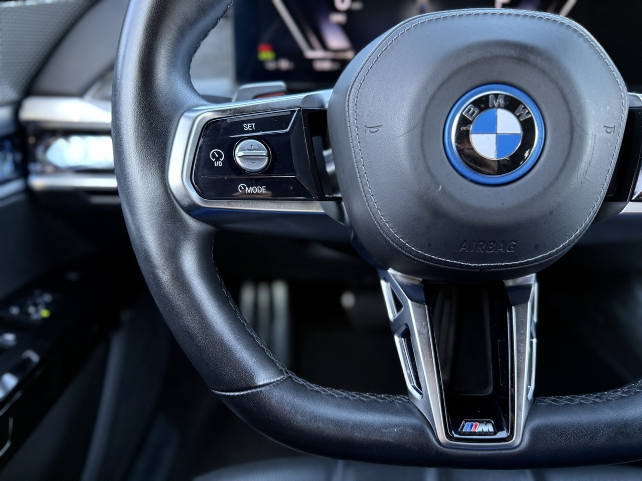 BMW i7  2024