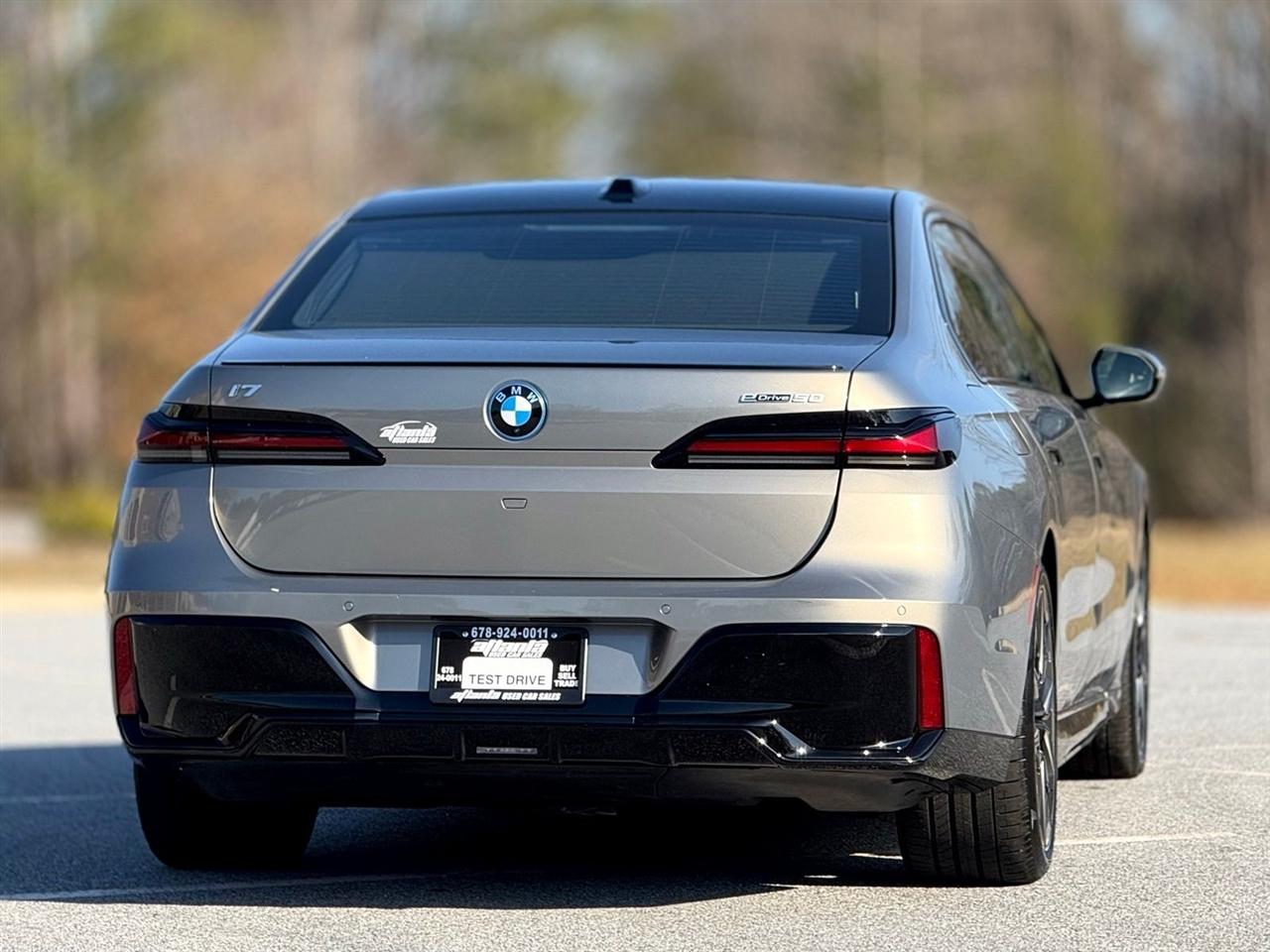BMW i7  2024