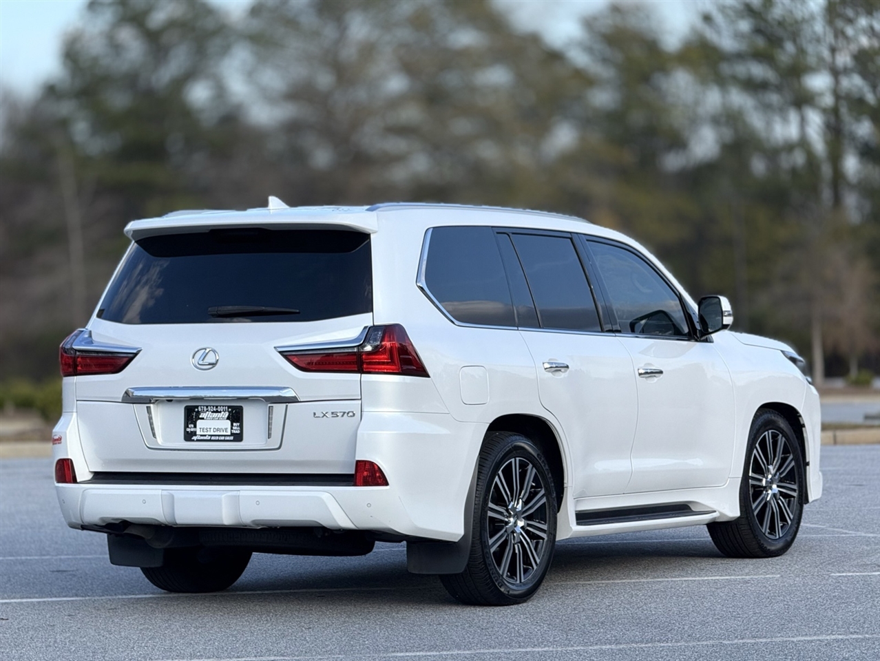 Lexus LX  2020