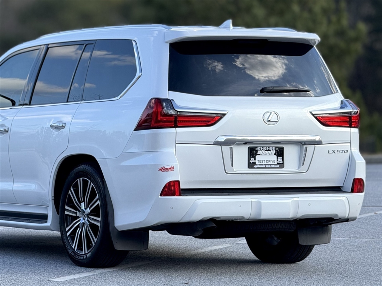 Lexus LX  2020