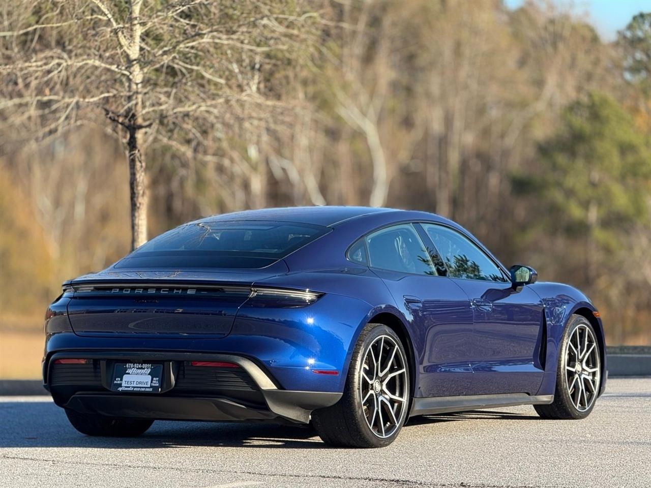 Porsche Taycan  2022