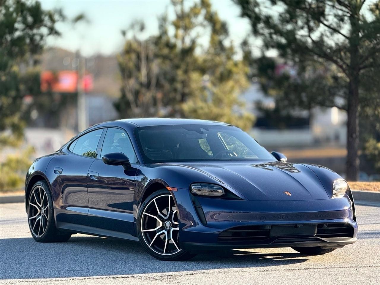 Porsche Taycan  2022