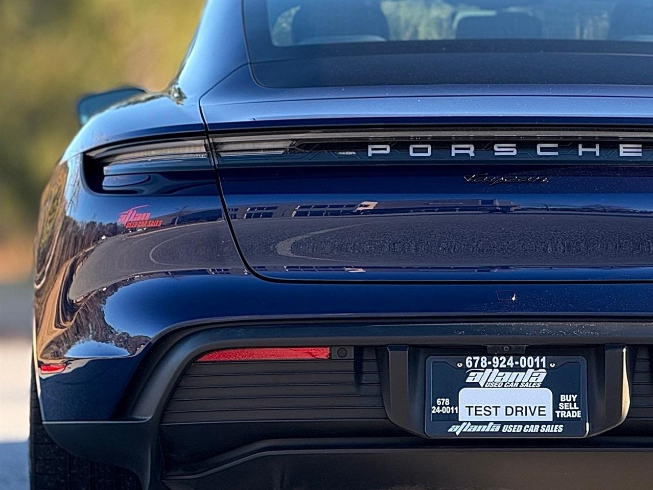 Porsche Taycan  2022