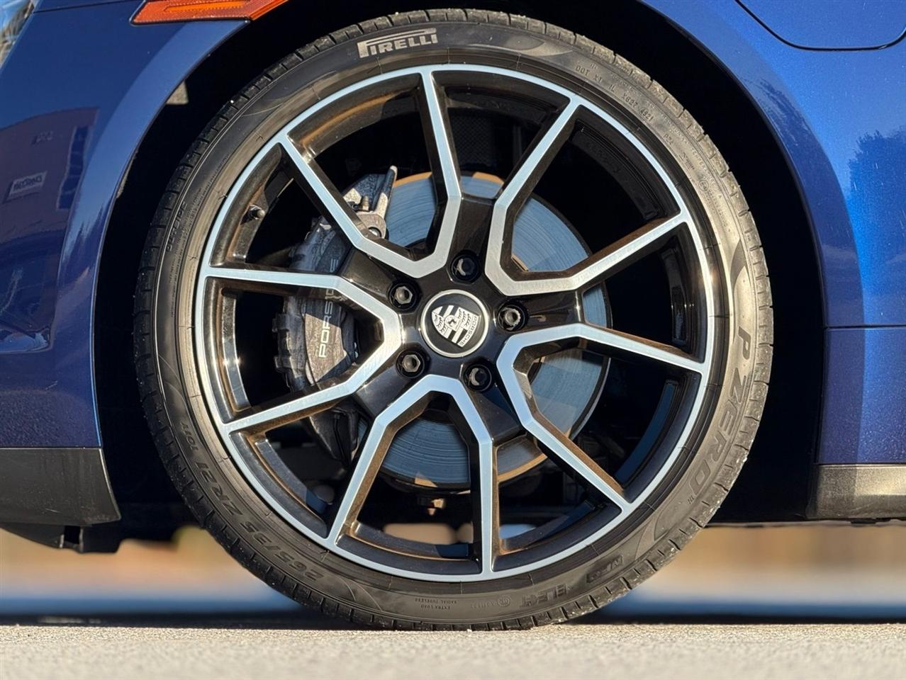 Porsche Taycan  2022