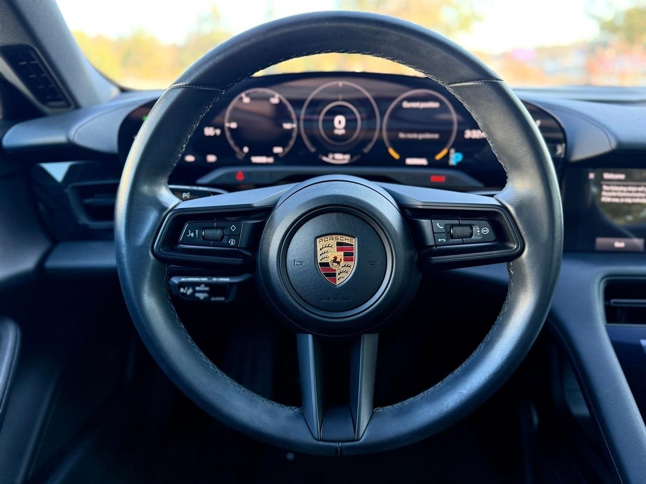 Porsche Taycan  2022