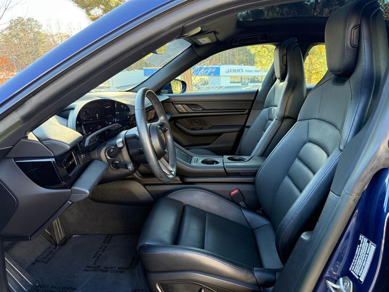 Porsche Taycan  2022