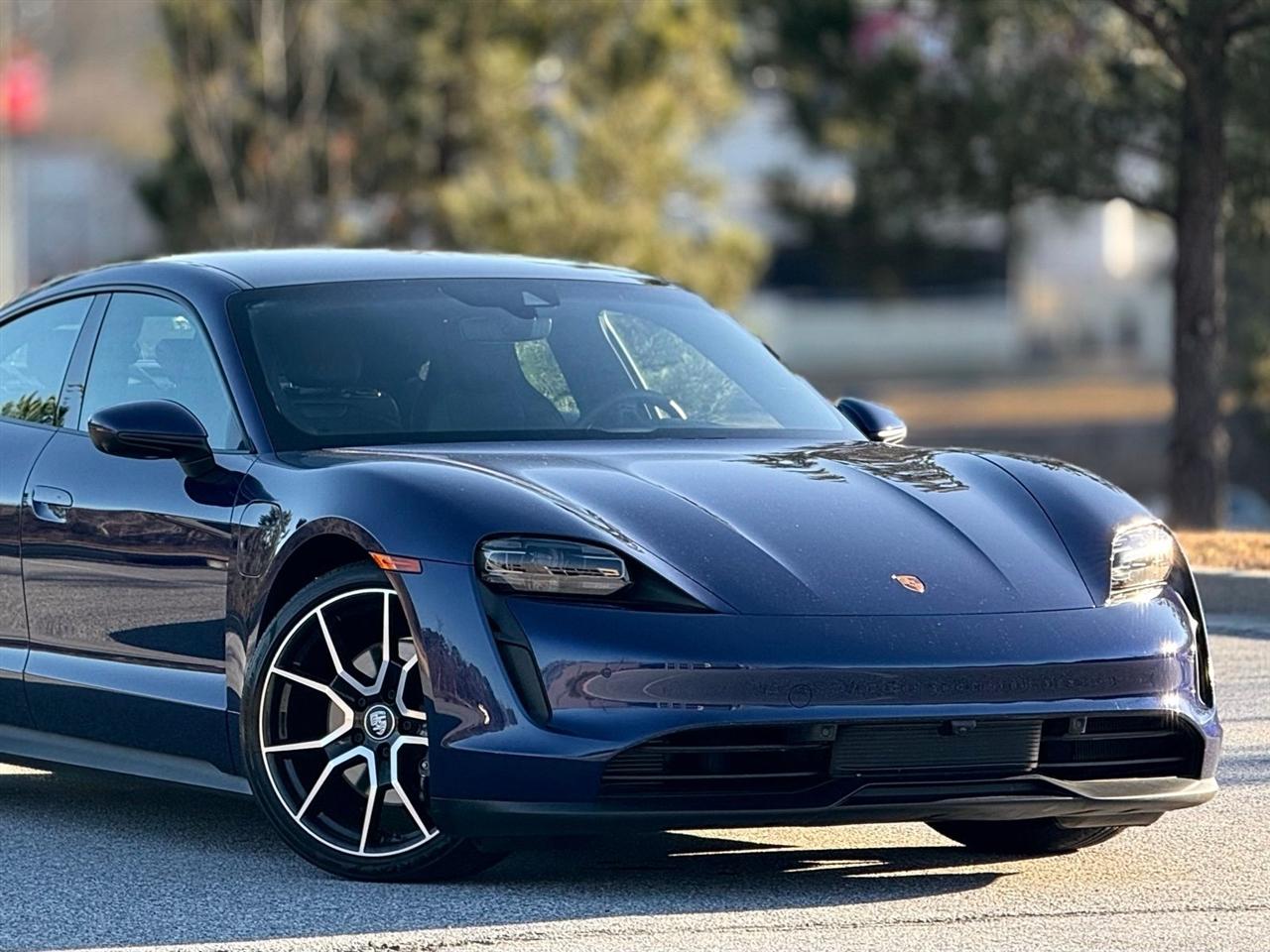 Porsche Taycan  2022