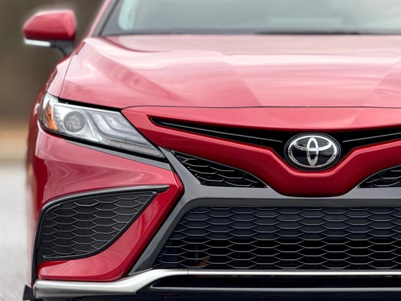 Toyota Camry  2021
