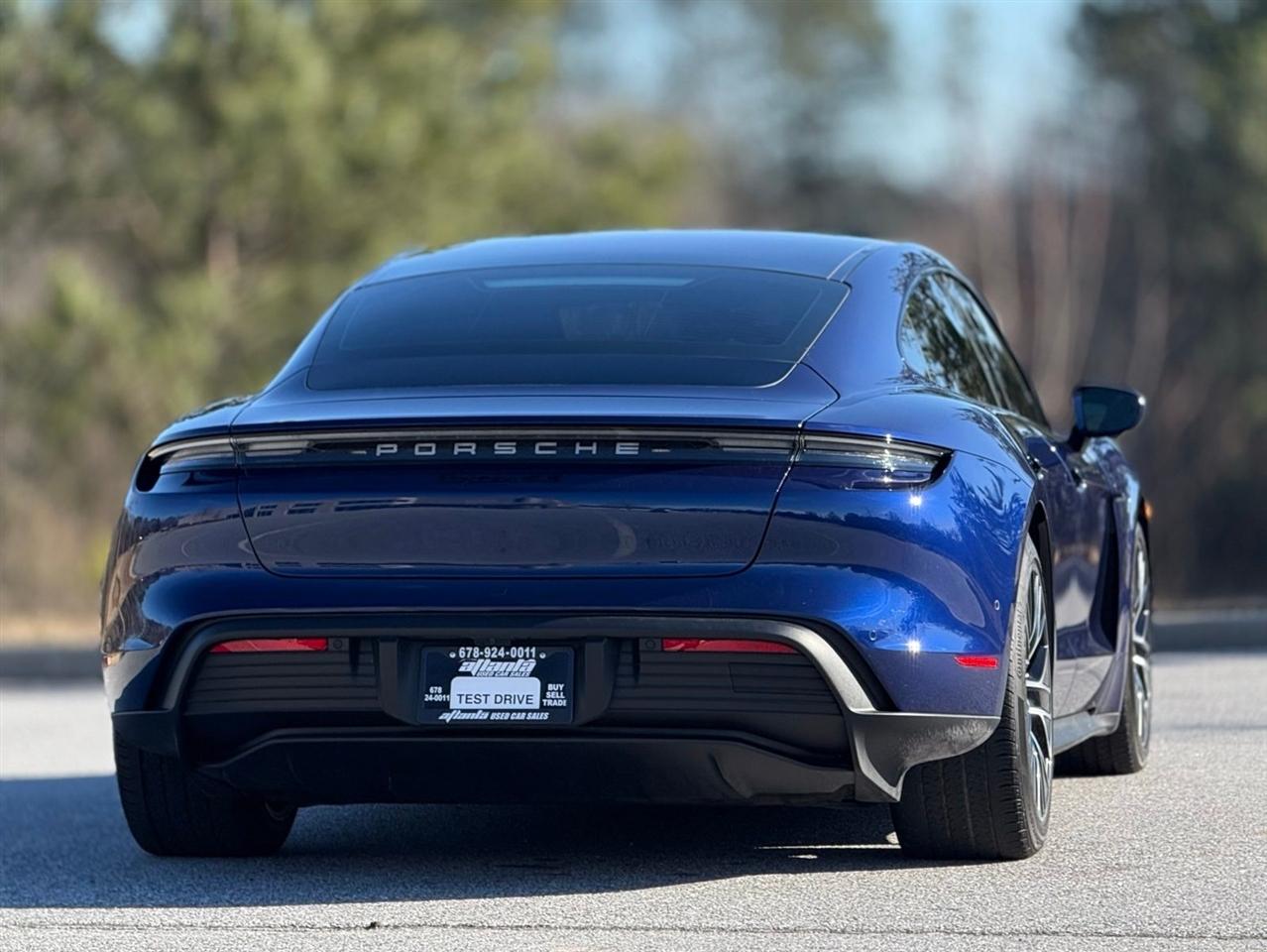 Porsche Taycan  2020