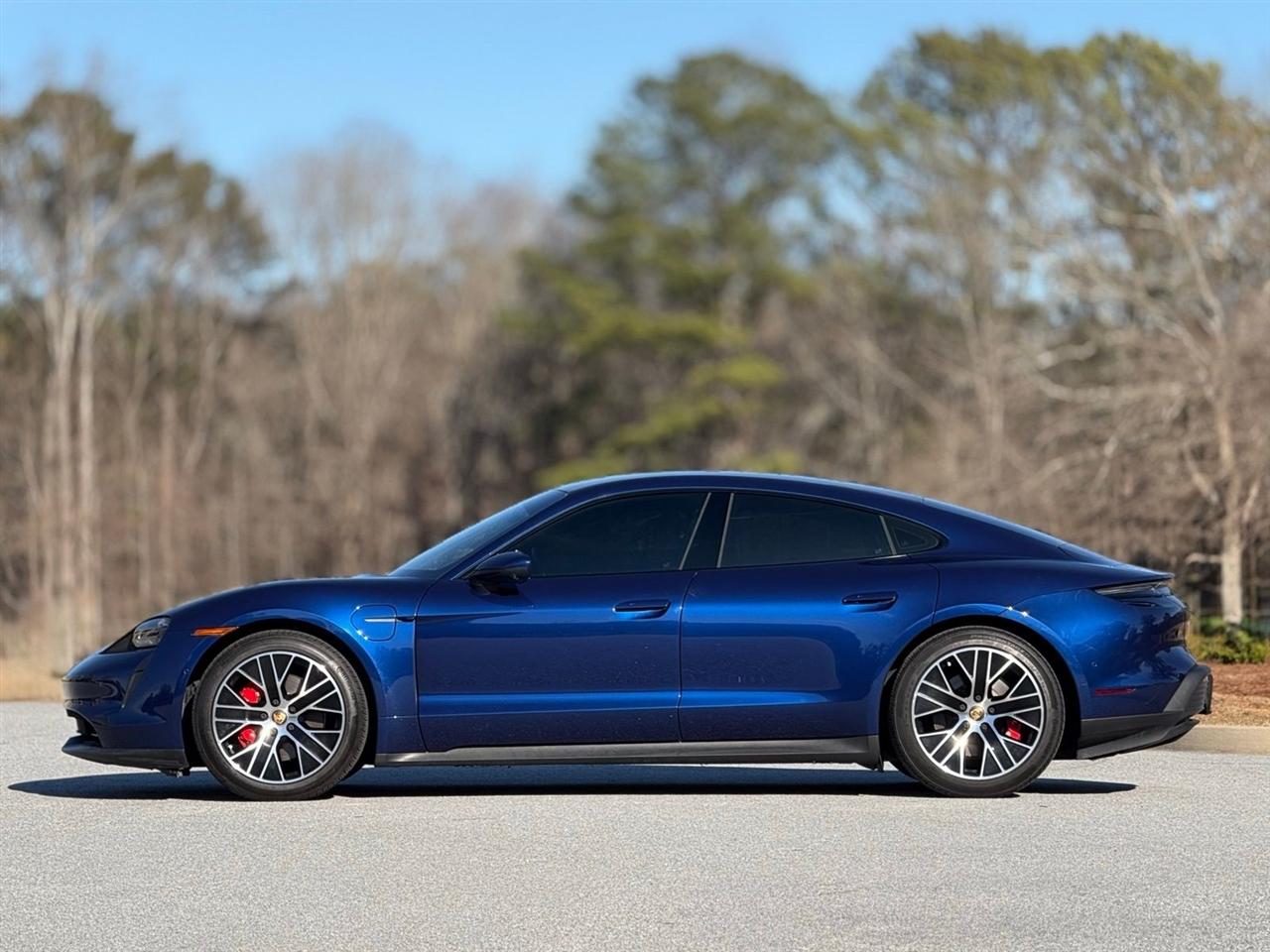 Porsche Taycan  2020