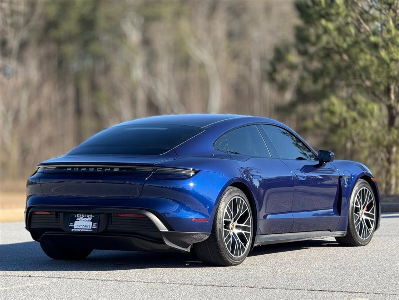 Porsche Taycan  2020