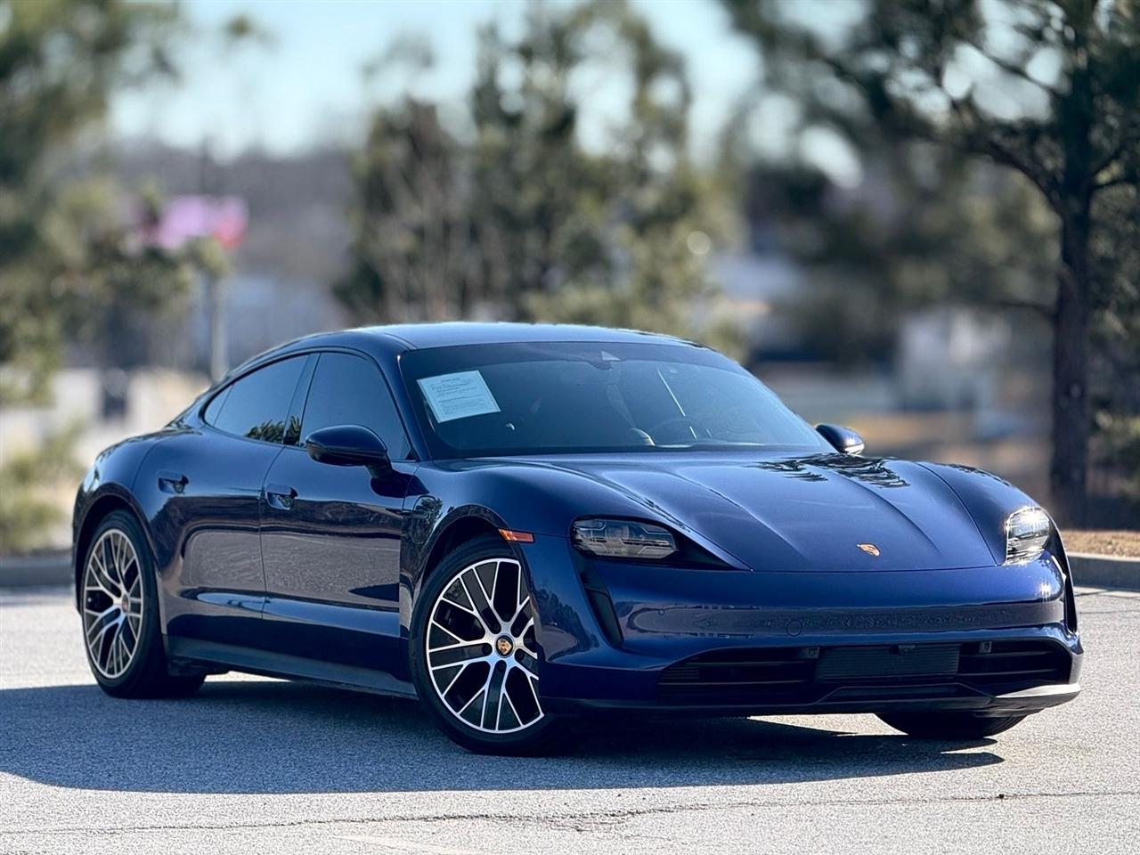 Porsche Taycan  2020