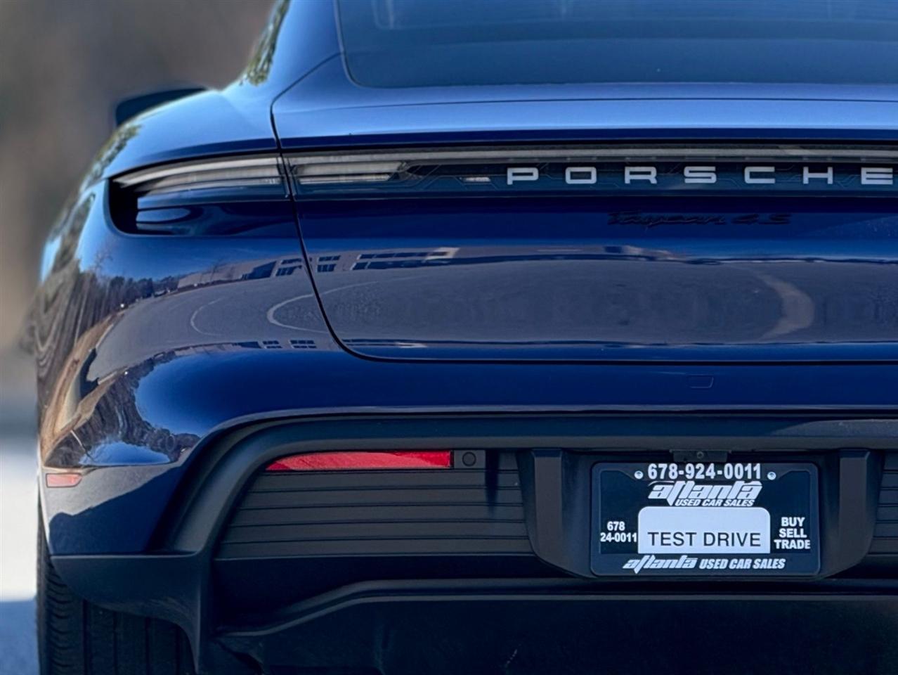 Porsche Taycan  2020