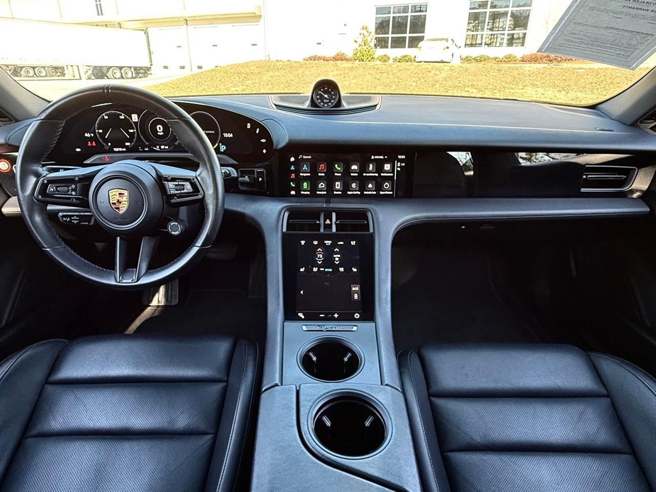 Porsche Taycan  2020