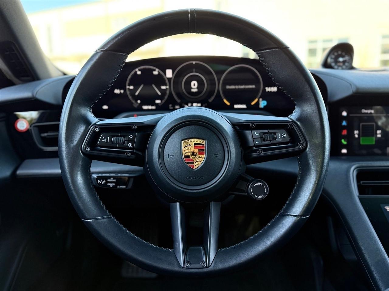 Porsche Taycan  2020